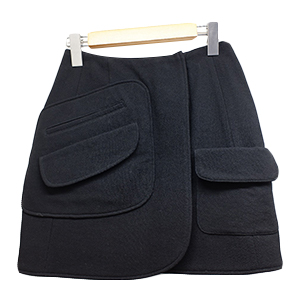 クリスチャンディオール ウール ビックポケットデザイン スカート 買取相場例です