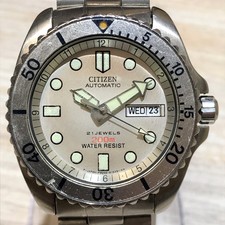 シチズン AUTMATIC 21JEWELS 200M DIVER 自動巻き腕時計 買取実績です。