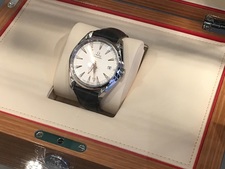 オメガの時計の買取はエコスタイル広尾店にお任せください。状態は美品になります。