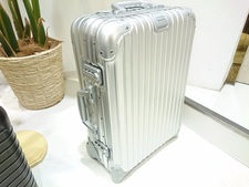 リモワ(rimowa)のトパーズのキャリーケースを買取りました。エコスタイル渋谷店です。状態は通常使用感のお品物です。