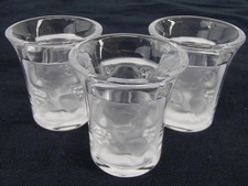 ラリック(lalique)のアンファン リキュール グラス買取ならエコスタイルへ状態は通常使用感があるお品物です。