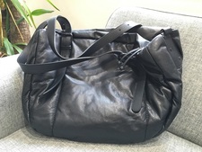 パトリックステファンの2wayバッグを新宿店でお買取りいたしました。状態は通常中古品になります。