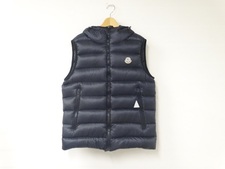 モンクレール ネイビー 並行 RAY GILET ダウンベスト 買取実績です。