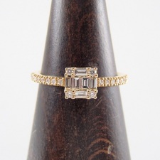 BELLESIORA（ベルシオラ）のダイヤモンドリングをお買取りいたしました。状態は通常中古品になります。