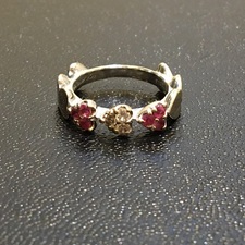 ピンクサファイア×ダイヤモンドの指輪をお買取りいたしました。状態は