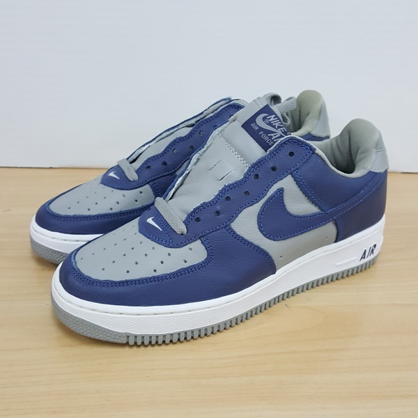 ナイキのATMOS別注 01年製 MEDIUM GREY AIR FORCE1 スニーカーの買取実績です。