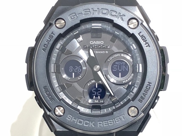 ジーショックの黒 黒 GST-W300G-1A1JF クオーツ腕時計の買取実績です。