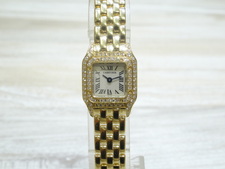 時計買取のエコスタイル銀座本店で、カルティエのミニパンテール 750 純正 2重ダイヤモンドベゼル時計を買取致しました。状態は通常使用感があるお品物です。