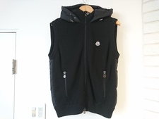 モンクレール 16年製 MAGLIONE TRICOT GILET 並行品 買取実績です。