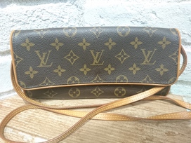 ルイヴィトンのモノグラム ポシェットツインGMの買取実績です。