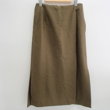 エコスタイル鴨江店でサクラの17AWスカートをお売りいただきました。状態は美品になります。