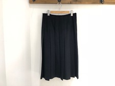 エコスタイル渋谷店では、コムデギャルソンコムデギャルソンのスカートを買取ました。状態は傷や汚れなどがないお品物です。