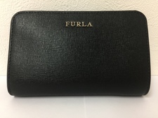 フルラ 黒 二つ折り財布 バビロン 買取実績です。