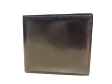 エコスタイル渋谷店では、ガンゾのコードバンの2つ折り財布を買取ました。状態は目立つ傷汚れはございません。