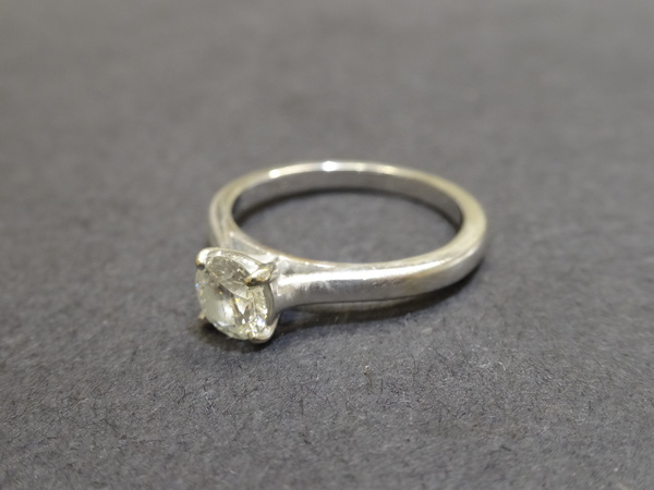 ダイヤモンドのPt900 0.38ct ダイヤモンド リングの買取実績です。