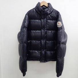 モンクレールの41310 EVERESTエベレスト ダウン ジャケットの買取実績です。