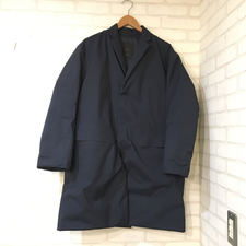 エコスタイル新宿南口店でデサントのダウンチェスターコートをお売りいただきました。状態は美品になります。