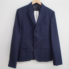 カルヴェン16年コレクションのテーラードジャケットをエコスタイル渋谷店で買取いたしました。状態は未使用品になります。