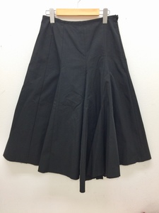 エコスタイル浜松鴨江店にて、ヨウジヤマモトの黒の切りっぱなしスカートを買取致しました。状態は通常使用感があるお品物です。