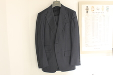 エコスタイル渋谷店では、トムフォードのスーツを買取ました。状態は傷や汚れなどがないお品物です。