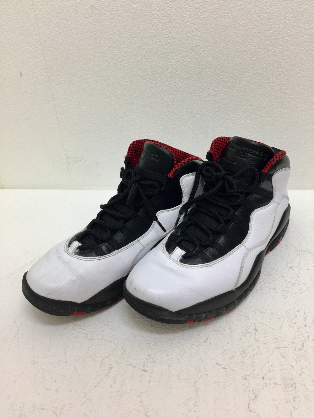 ナイキの11年製 310805-100 AIR JORDAN 10 RETROの買取実績です。