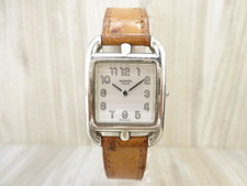 エルメスのCC1.250 ケープゴット オーストリッチベルト 腕時計をブランド時計買取のエコスタイル銀座本店で買取致しました。状態は通常使用感があるお品物です。