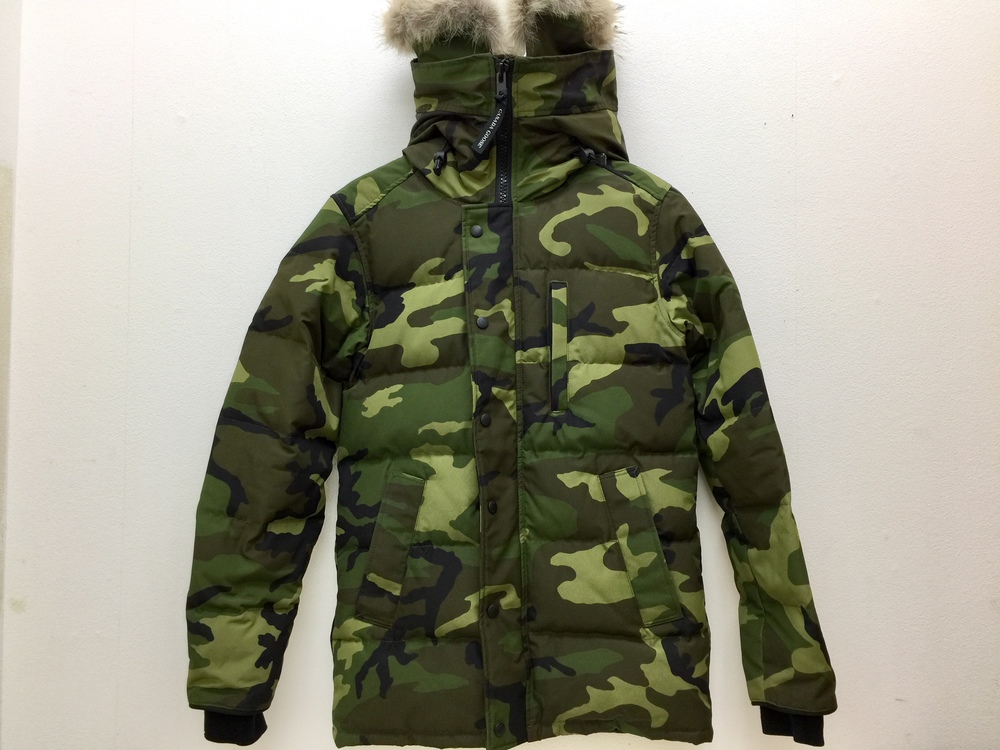 カナダグースの迷彩 3805MA CARSON PARKA ダウンジャケットの買取実績です。