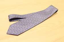 エコスタイル渋谷店では、エルメスのネクタイを買取ました。状態は新品未使用