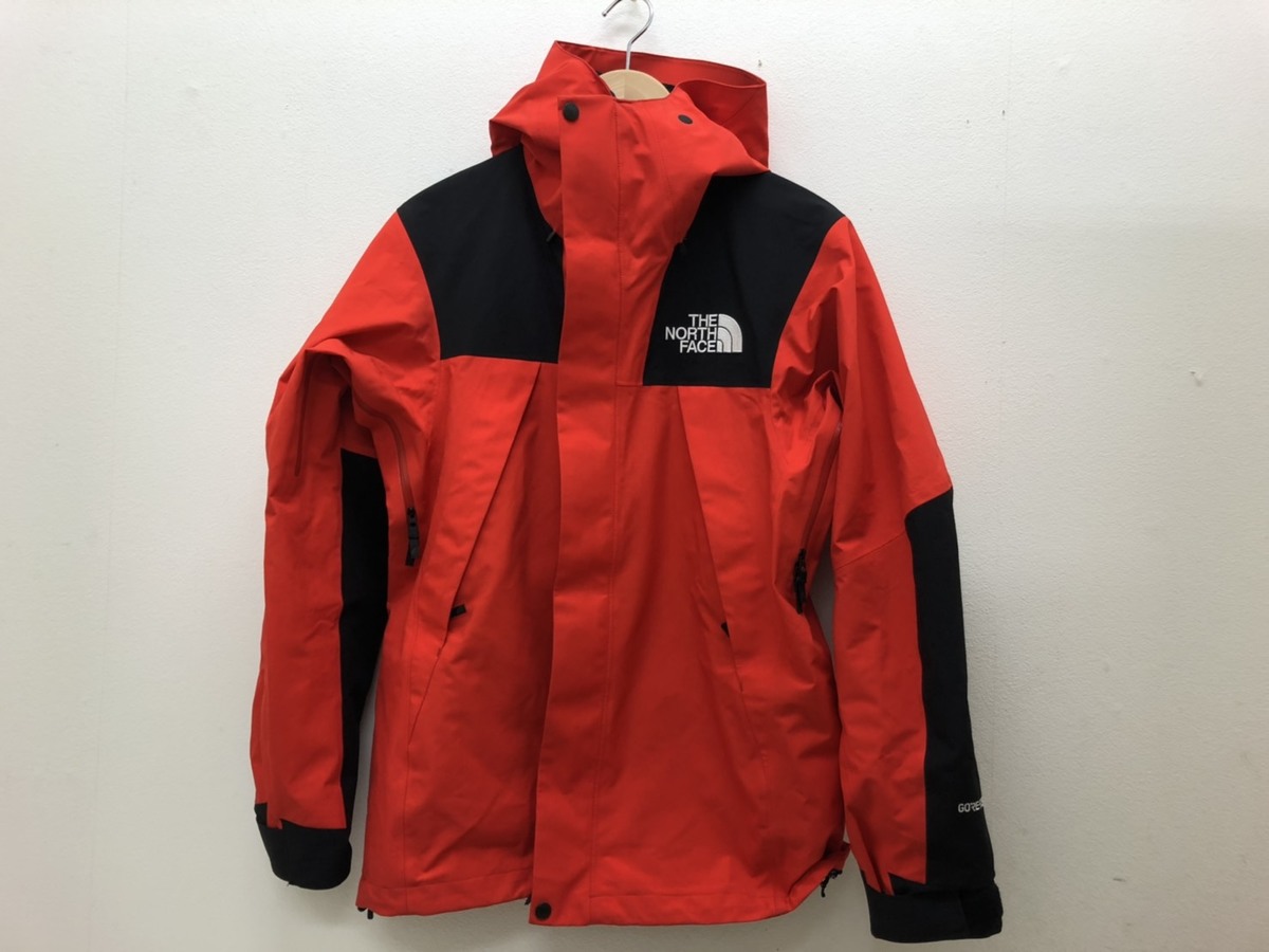 ノースフェイスのNP61800　赤　MOUNTAIN JACKETの買取実績です。