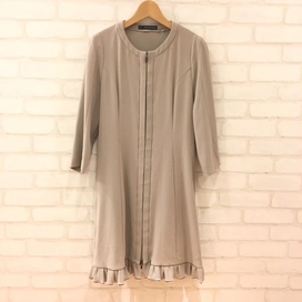 フォクシーのベージュ 27897 リトルドレスコートの買取実績です。