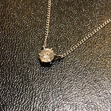 エコスタイル新宿南口店で0.53ctのダイヤモンド ネックレスをお買取しました。状態は通常使用感のあるお品物です。