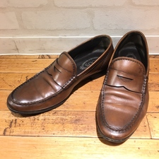 トッズ ブラウン レザー コインローファーをブランド靴のエコスタイル銀座本店で買取致しました。状態は通常使用感があるお品物です。