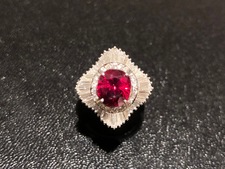 エコスタイル渋谷店で、Ｐｔ900を使用したルビー（3.14ct）×テーパードダイヤモンドのリングを買取ました。状態は