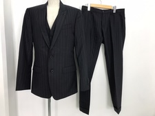 エコスタイル下丸子店でドルチェ＆ガッバーナのG1HEMT 黒　ピンストライプ　ウール100　３Pスーツを買取りました。状態は通常使用感のあるお品物です。