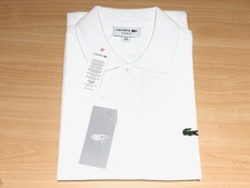 ラコステのL.12.12（クラシックフィット）のポロシャツを買取ました。エコスタイル渋谷店です。状態は新品です。