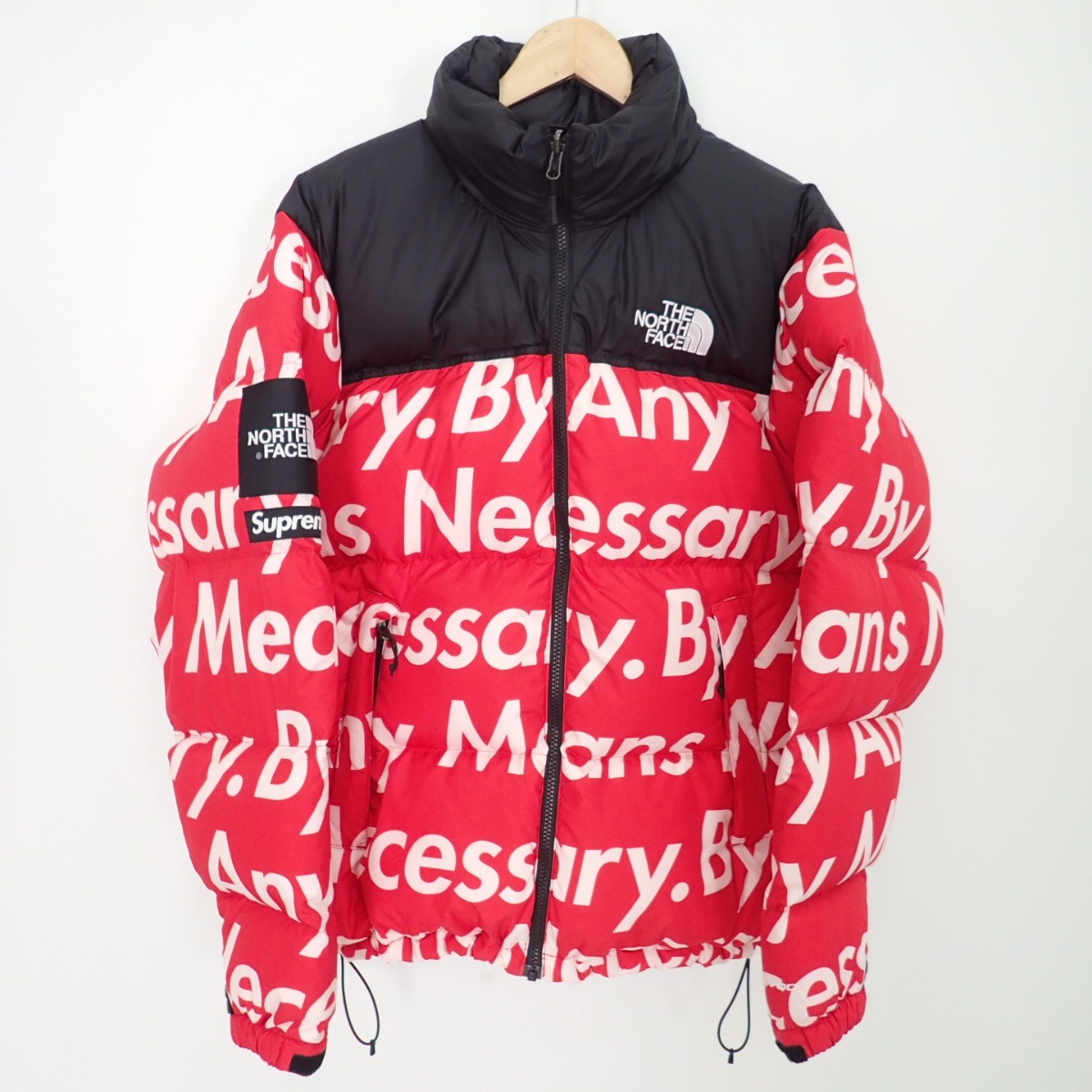 ノースフェイスの×Supreme　シュプリーム　NF00CXK3　Nuptse Jacket　ヌプシダウンの買取実績です。