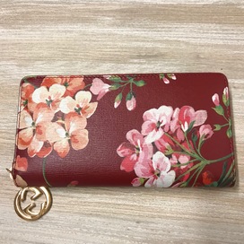 グッチの409342　ブルームス　ラウンドジップ長財布の買取実績です。