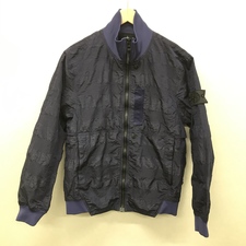 ストーンアイランドの国内正規 20SS 721940701 SHADOW PROJECT ジャケットをお買取しました。エコスタイル広尾店です。状態は若干の使用感がある中古品です。