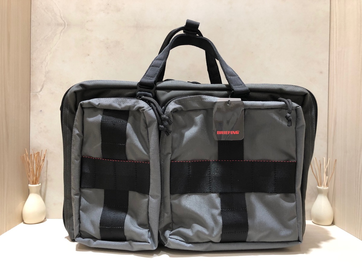 ブリーフィングのビームスプラス別注 チャコール 20周年記念モデル CRAZY 3WAY BAGの買取実績です。