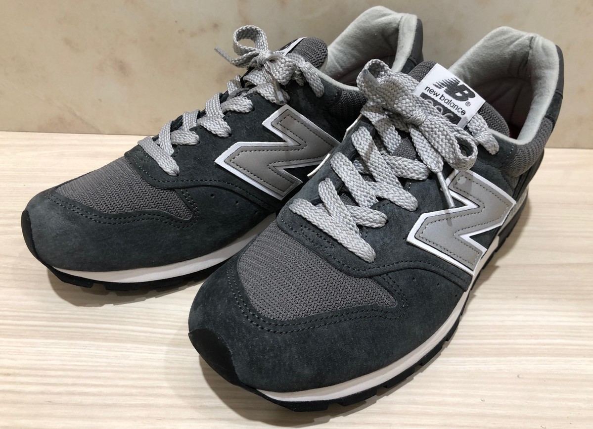 ニューバランスのチャコールグレー M996CGY スニーカーの買取実績です。