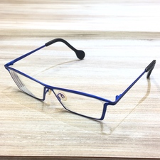 テオのブルー cord スクエアフレーム 眼鏡をエコスタイル銀座本店で買取いたしました。状態は通常使用感があるお品物です。
