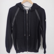 モンクレール 2017年　ブラック　MAGLIA TRICOT CARDIGAN　パーカー　D10919414650 買取実績です。