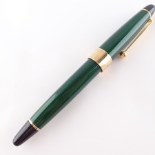 大橋堂のJ.S.U 緑漆 キャップ縁K18の万年筆を買取しました！エコスタイル宅配買取センターです。状態は通常使用感のあるお品物です。