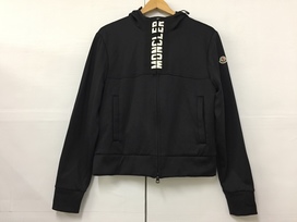 モンクレールの国内正規 黒 MAGLIA CARDIGANの買取実績です。