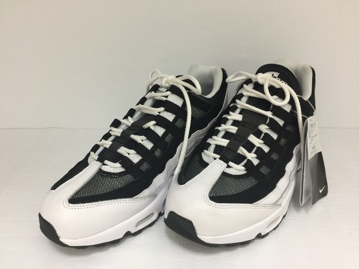 ナイキの20AW ck6884-100 AIR MAX 95 エッセンシャルの買取実績です。