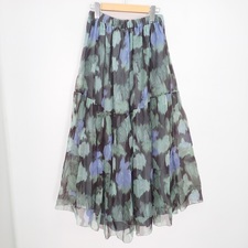 エコスタイル渋谷店で、ブラミンクのロングスカートを買取ました。状態は数回使用程度の新品同様品です。