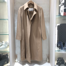エコスタイル渋谷店で、OTS期のマックスマーラのアルパカウールコートを買取ました。状態は綺麗な状態の中古美品です。