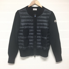 モンクレール 国内正規 MAGLIONE TRICOT ALLA COREANA ニット切替 ノーカラーダウンジャケット 買取実績です。