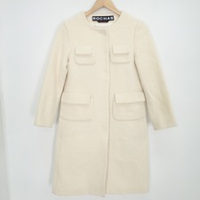 エコスタイル渋谷店で、ロシャスのホワイトのモヘアの4ポケットのノーカラーコートを買取しました。状態は通常使用感があるお品物です。