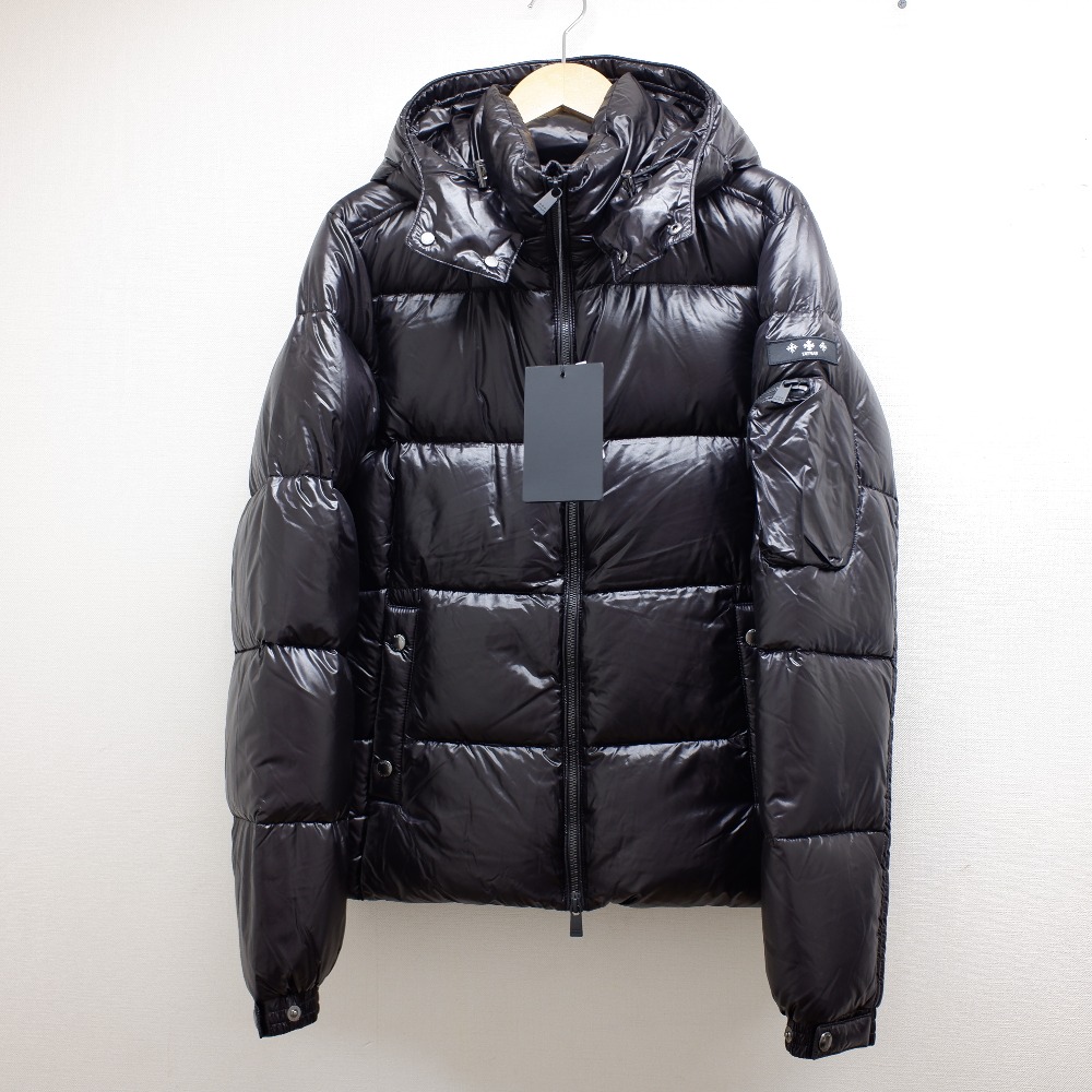 タトラスの19-20AW MTAT20A4562 BELB ベルボ ダウンジャケットの買取実績です。